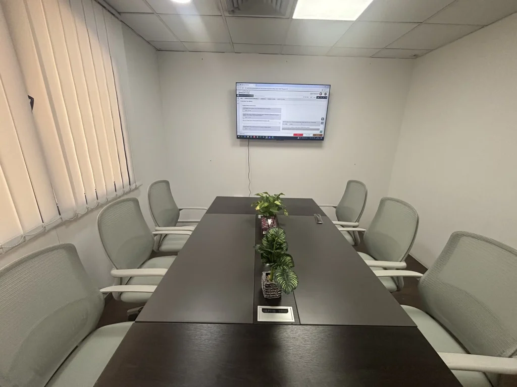 A client meeting at the AONE BIZ Dubai office